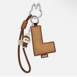 Popmart Labubu pin for love letter L